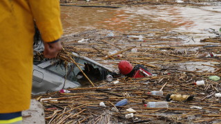 Мощната буря която връхлетя гръцкия остров Крит доведе до изчезването