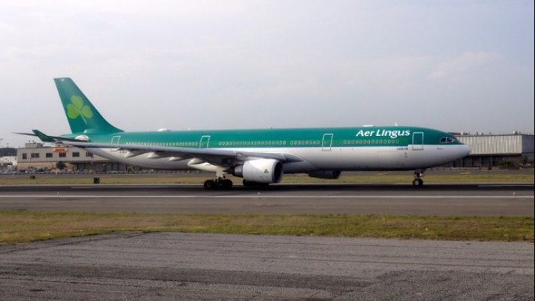 Полет EI592 на ирландската авиокомпания Aer Lingus, пътуващ от Дъблин