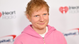 Ед Шийрън е британски певец и автор на песни известен