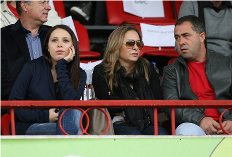 Мика Стоичковa разкрива пикантерии от съблекалнята на Барса