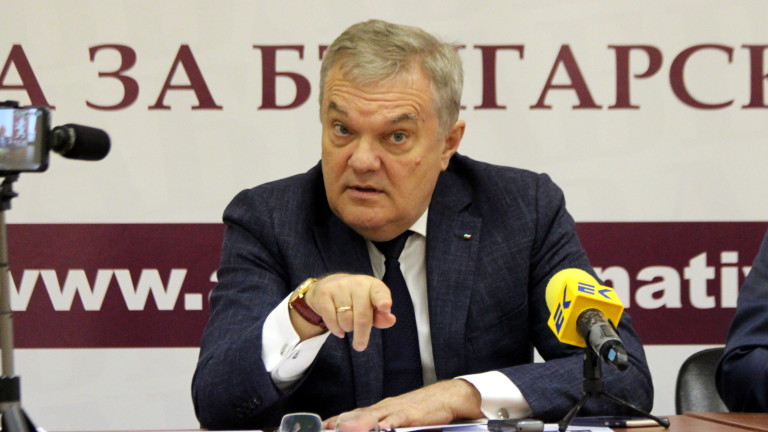 Изискванията на "Газпром" не са в конфликт с договора ни, смята Румен Петков