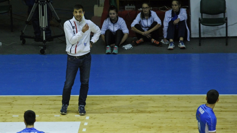 Петър Шопов поема волейболния Добруджа