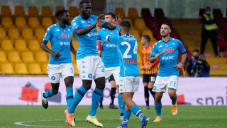 Капитанът на Наполи Лоренцо Инсиние е с контузия в бедрото