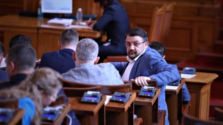 Депутатите от 47 то Народно събрание разреши индексация на договорите