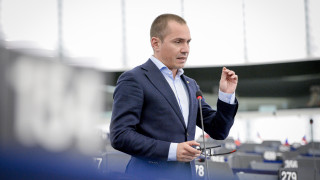 380 000 са нелегалните мигранти в Европа през 2023 година Има