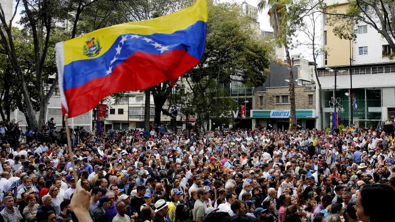 Анти-Мадуро коалицията се е сформирала предварително по време на тайни
