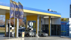 Одобреният от КЗК купувач на бензиностанциите Gazprom у нас се разширява с още обекти и нефтобаза