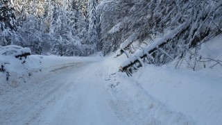 Предстои динамично време с валежи и застудяване в 16 области