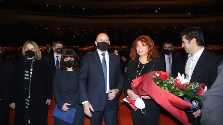 Удовлетворен съм от факта, че Конституционният съд, и то решително