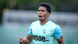 Националът на Доминиканската република Хуанка Пинеда може би е изиграл