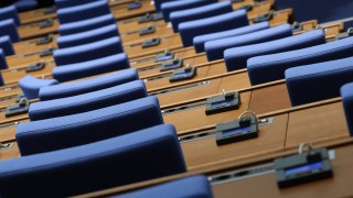 Със започване работата на 51 вото Народно събрание НС пред народните