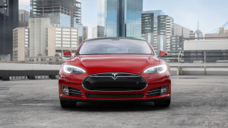 Tesla заведе дело срещу доскорошен свой служител по обвинения за