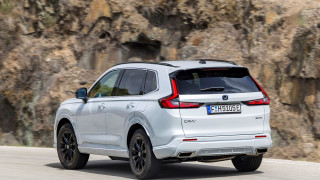 Японската корпорация Honda спира производството в два от заводите си