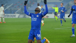 Нападателят Келечи Ихеаначо се завърна в Англия след като прекара