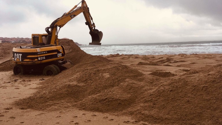Откриха нарушения при строеж на брега на морето при Китен 