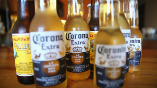 Спират производството на бира Corona заради коронавируса