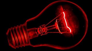 Терапията с червена светлина набира все по голяма популярност не само сред козметичните