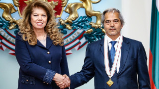 Йотова удостои посланика на Аржентина у нас с орден "Мадарски конник"