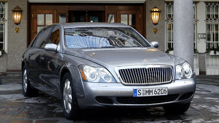 Крадци изчезват с Maybach за 777 000 долара