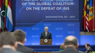 НАТО и Тилърсън обсъждат нова среща в министерски формат