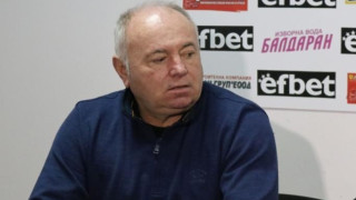 Скандал между Акрапович и Цветков, треньорът не дава на директора да припари до отбора