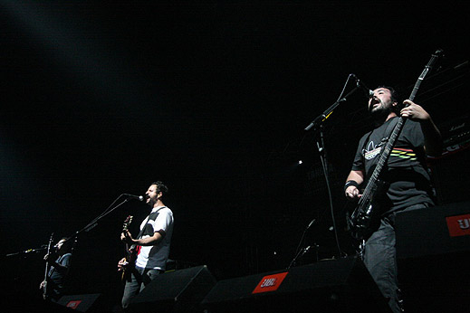 "Молотов" забиха у нас (галерия)