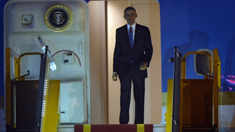 Обама пристигна на посещение във Виетнам