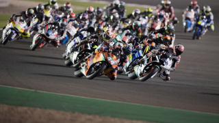 Маверик Винялес спечели първото състезание в Мото ГП за сезона