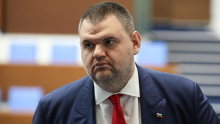 Лидерът на ДПС Ново начало Делян Пеевски коментира в
