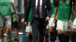 Милан заздравява отбраната със свободен агент