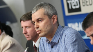 Председателят на партия Възраждане Костадин Костадинов е бил задържан от