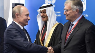 Руският лидер Владимир Путин защити американския си колега Доналд Тръмп