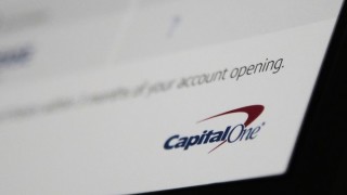 Capital One заяви че хакер е получил достъп до повече