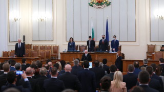 Заседанието на парламента утре ще започне в 11 ч вместо