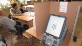  ЦИК разгласи социална поръчка за 3000 машини за гласоподаване за евровота 