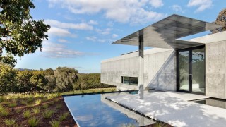 Стъкленото луксозно имение за $30 милиона, което е "съсед" на централата на Facebook (СНИМКИ)