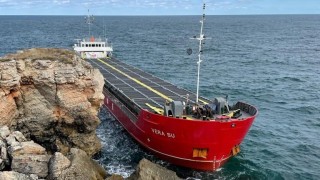 Търгът за корабът Vera Su който заседна миналата година край