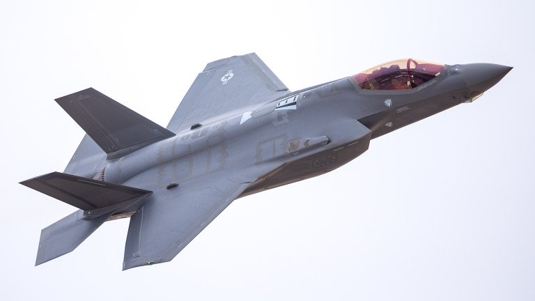 Η Ελλάδα πλησιάζει τα αμερικανικά μαχητικά αεροσκάφη F-35