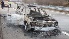 Кола се запали на АМ "Струма" между Дупница и Благоевград