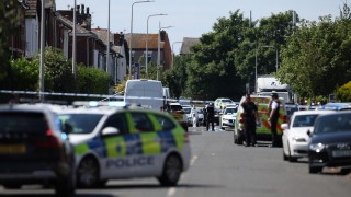 Хиляди антирасистки настроени британци излязоха по улиците в Обединеното кралство