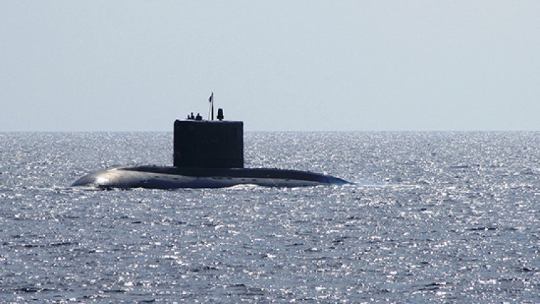 Руски подводници си спретнаха дуел в залива Петър Велики на