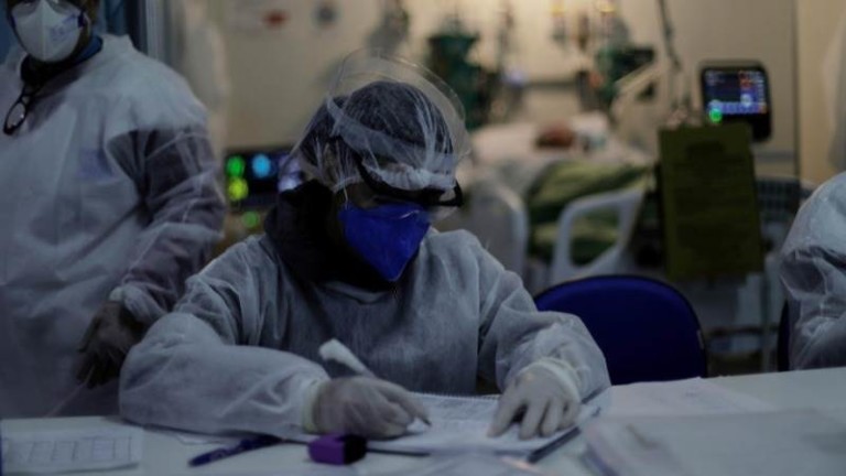 Бразилия се готви спешно да одобри ваксината на AstraZeneca