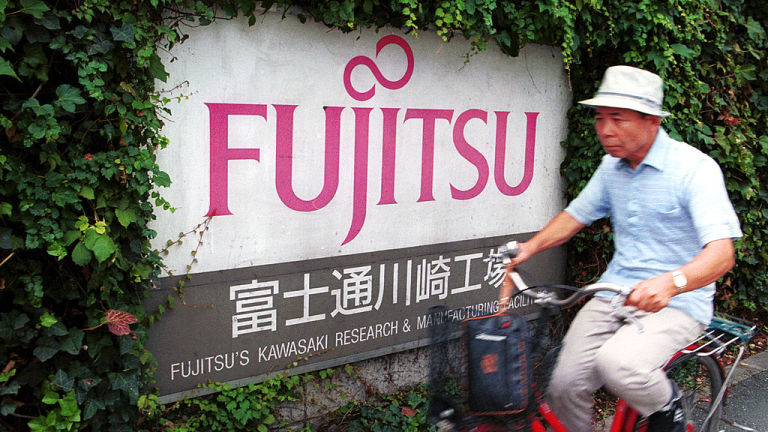 Най-големият акционер на Fujitsu продава активи за $1 млрд.