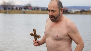 Старши треньорът на Струмска слава 51 годишният Владимир Димитров извади