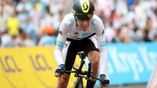 Саймън Йейтс Великобритания спечели Обиколката на Италия за 2025 а година