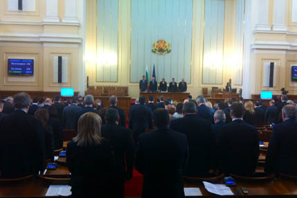 Депутатите почетоха паметта на Росица Янакиева