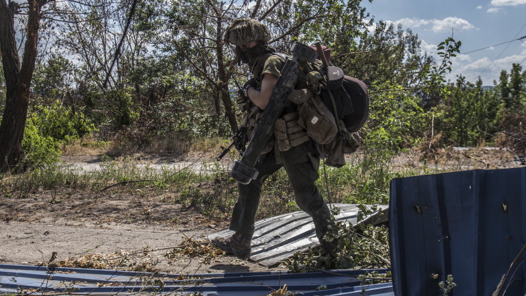Част на украинската армия не е излязла от "успеновския джоб"