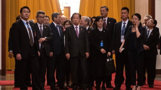 Дни след като заради сексистки коментари управляващата партия реши да