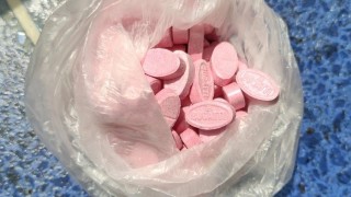 Иззеха екстази метамфетами амфетамин и марихуана по време на наркоакция