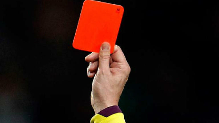 Предложението да бъдат въведени сини картони в професионалния футбол беше